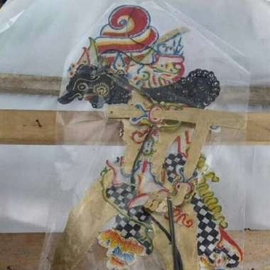 wayang kulit batara bayu (92 cm)