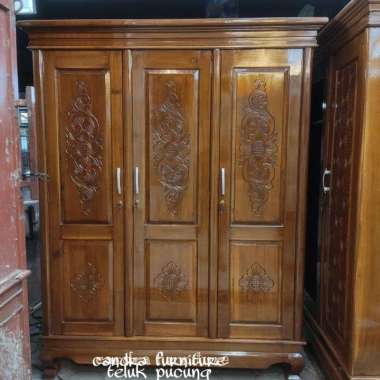 lemari pakaian jati 3 pintu kokoh dan tahan lama/candrafurniture Bunga