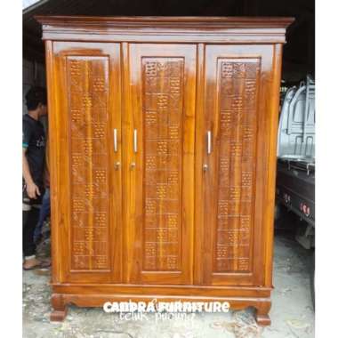 lemari pakaian jati 3 pintu kokoh dan tahan lama/candrafurniture Batik
