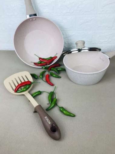 Hampers Set Alat Masak Bolde (wok 24 cm,saucepan 18cm,spatula slotted) Multicolor