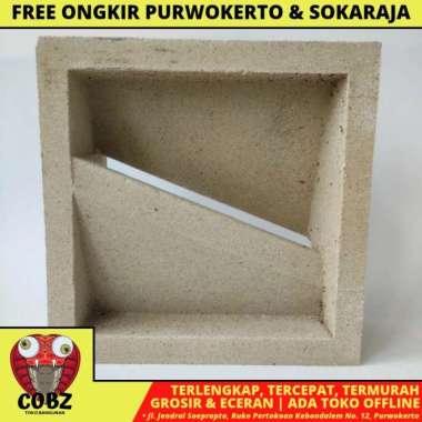 20 CM X 20 CM / NM 05 ROOSTER JALUSI LUBANG ANGIN BETON MOTIF PUTIH