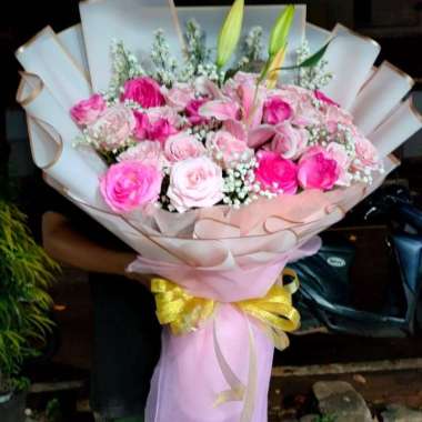 Hand Bouquet Lili Mawar Buket bunga pot Buket bunga Mawar Lili Buket Bunga Anniversary Buket Jakarta