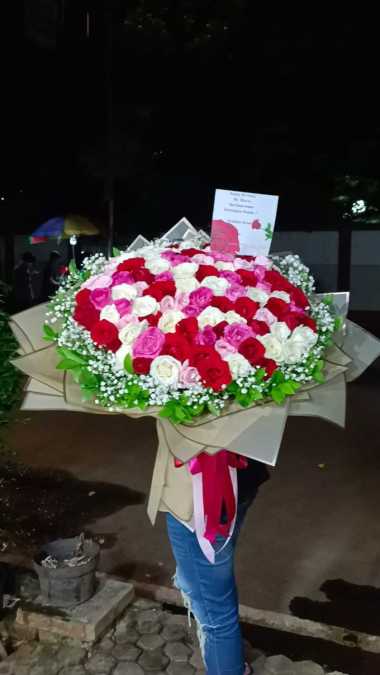 Hand Bouquet Lili Mawar Buket bunga pot Buket bunga Mawar Lili Buket Bunga Anniversary Buket Jakarta