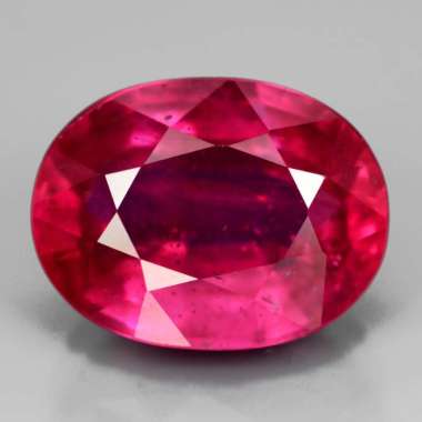 RB-079 Batu Permata Ruby Merah Ungu Oval Mozambique Natural 8.60 Ct. Bersertifikat