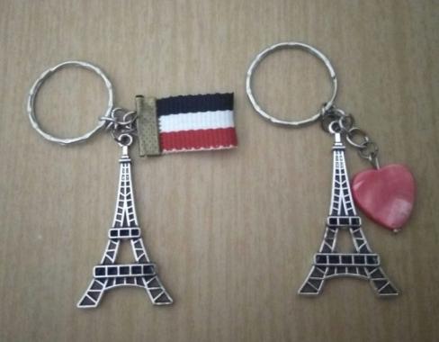 Gantungan Kunci Menara Eiffel
