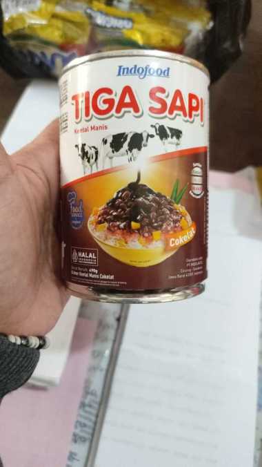 Susu Kental Manis Cap Tiga Sapi Kaleng 490g Rasa Coklat Susu Cair Murah dan Enak