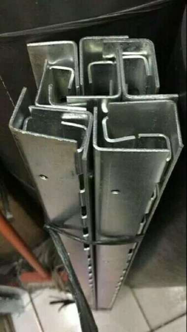 HANGER BRACKET TIRAI PVC CURTAIN