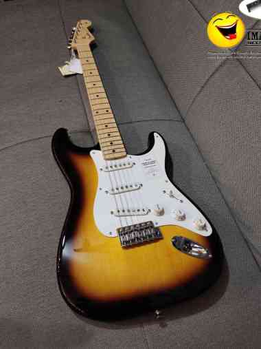 Fender Japan Traditional II 50s Stratocaster - 2 Tone Sunburst with Maple Fingerboard