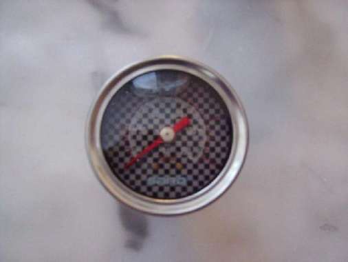 Meteran Fuel Pressure Regulator ( Motif Carbon )