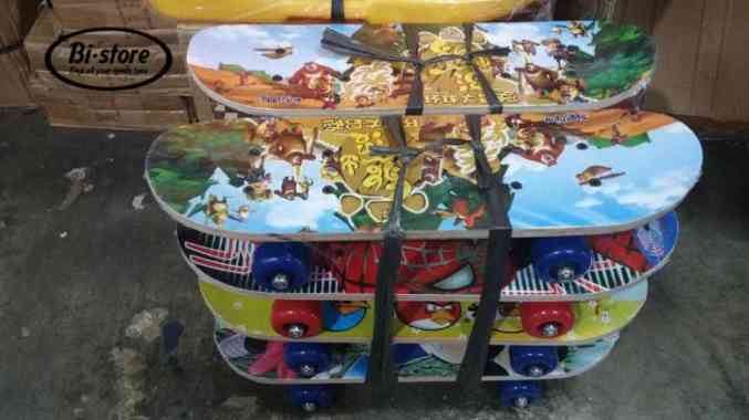 HOT! Skateboard anak kecil motif Acak