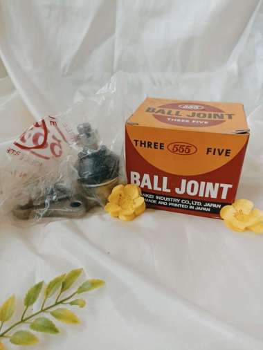 Ball Joint Bawah 555 Innova Kijang Super, Grand dan Kijang Kapsul Innova