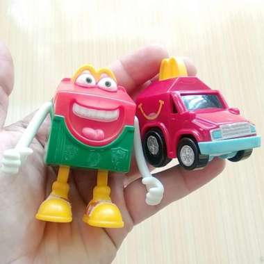 Paket 2 Mainan / Pajangan Patung Figure McD Happy Meal Toys Bekas 01