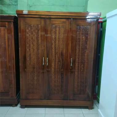 lemari pakaian kayu jati 3 pintu