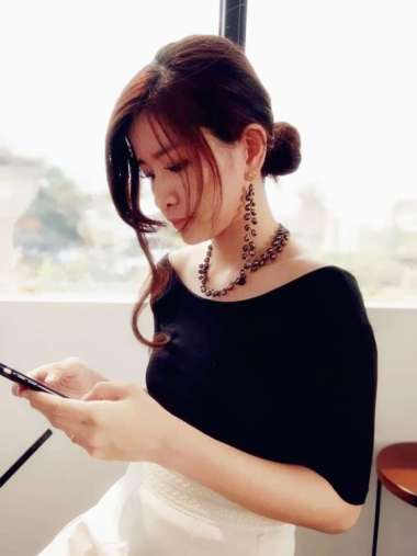 Kalung Kombinasi Anting Berbahan Mutiara Hitam Asli