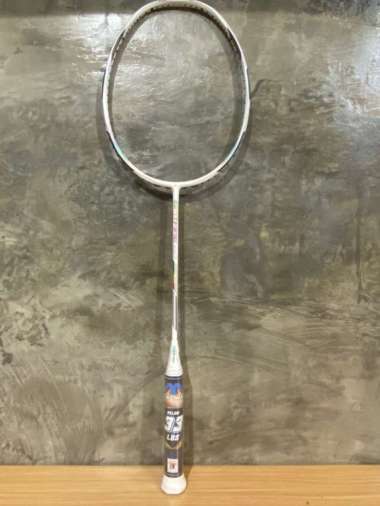 Svp RAKET BADMINTON POWERMAX SPITFIRE 80 POWER MAX 78GR/6U WAVE FRAME ORI Putih