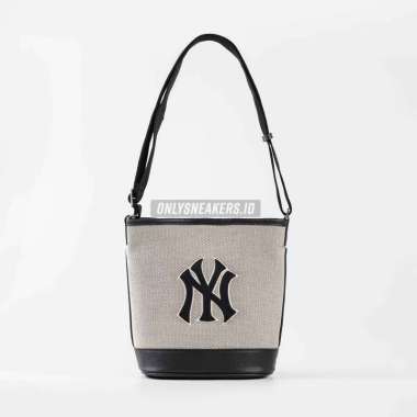 MLB NY Yankees Argyle Monogram Large Bucket Bag Blue
