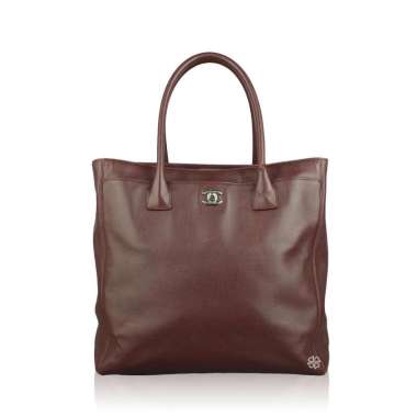 Chanel Tall Executive Cerf Tote