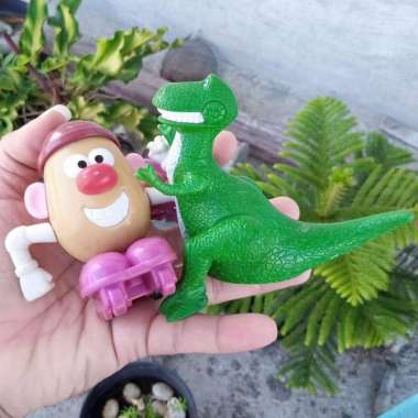 Paket 2 Mainan Figure Toy Story Mr Potato Head & Rex Toys Bekas
