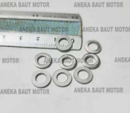 (Harga Per 5 pcs) Ring Plat Stainless 8 (m5)