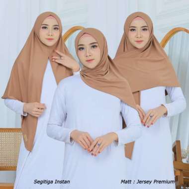 Hijab Segitiga Instan Oval Jersey Super Premium Pink