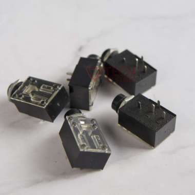 Socket Akai Mono Body Segi Transparan Soket Mic Chassis 6,35mm Hitam