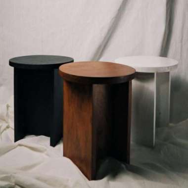 KURSI KAYU UNIK KURSI NYENTRIK KURSI RETRO