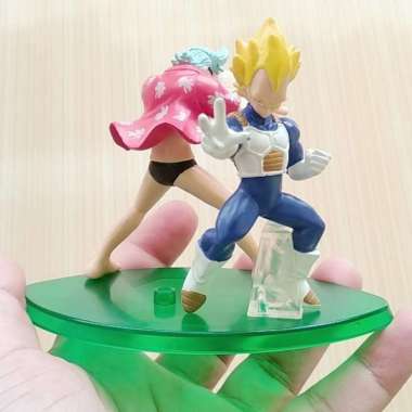 Mainan / Figure DragonBall Z X One Piece 40th Weekly Jump Toys Bekas