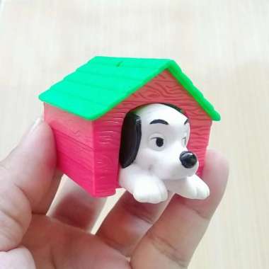 Mainan / Pajangan Patung Figure Rumah Dalmation Disney Toys Bekas