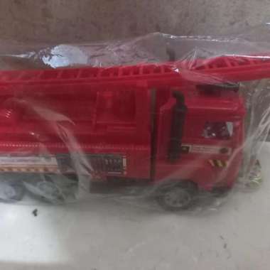 Mainan Mobil Pemadam Kebakaran