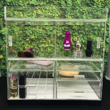 Laci akrilik (acrylic) make up