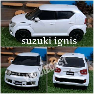 Dievast Miniatur Suzuki Ignis skala 1:18