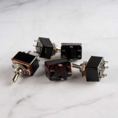 Switch Toggle On Off 6Pin Hitam Hitam