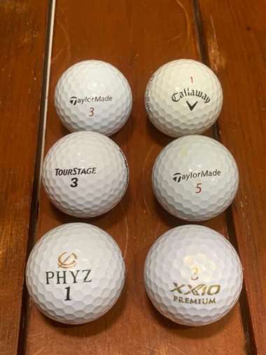 Bola Golf Bekas Warna Putih Merk Campur Murah