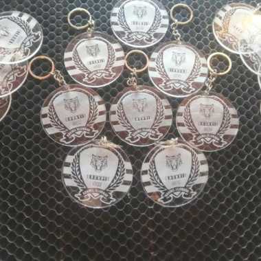 gantungan konci (ganci) akrilik grafir custom