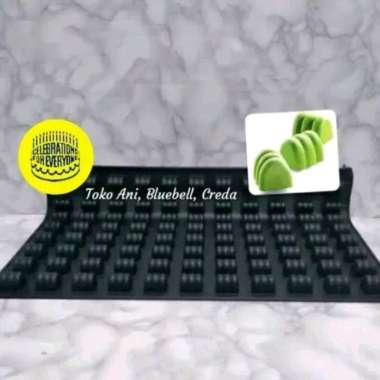 Silikomart Silicone Mold : Mini Twist 3x2.5 cm, H 22 cm, 88 Cavity ( SQ048 )
