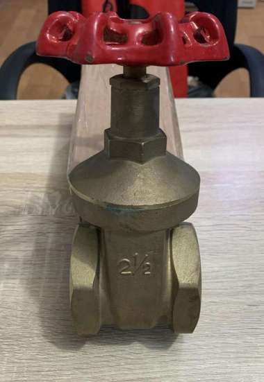 Stop Kran Kuningan Shield 2 1/2"