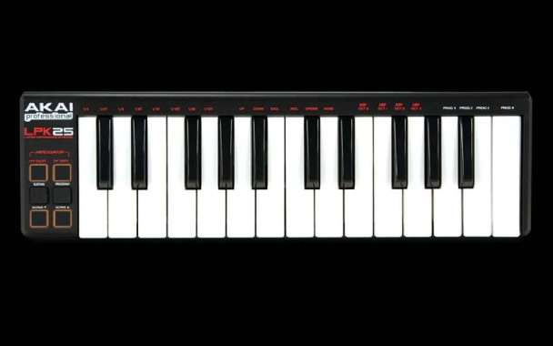 Akai LPK25 - USB Midi Controller