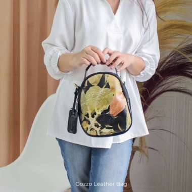 GOZZO LEATHER TAS SELEMPANG WANITA KULIT SAPI ASLI MIDI KULIT ECOPRINT / FREE GRAVIR NAMA DI GANTUNG