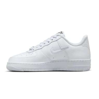 FB8251 100 Womens Nike Air Force 1 07 SE Original Sneakers