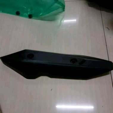 cover / tameng / tutup knalpot vario 150 2018