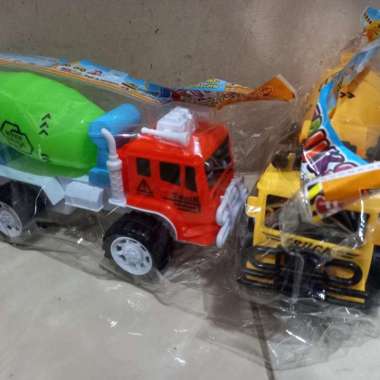 Mainan Truck Molen Sedang