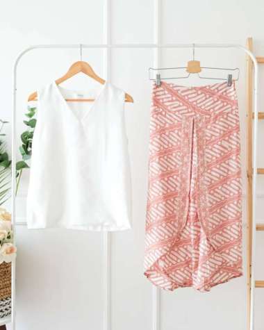 ONE SET BATIK MODERN SATIN TOP KULOT BATIK 7/8 PREMIUM WANITA SLEEVELESS TOP CULLOTE BATIK SERAGAM K