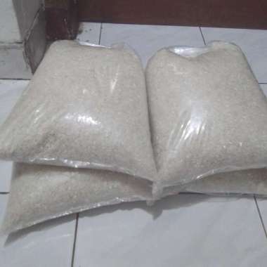 Beras 2.5 Kg bersih dan pulen