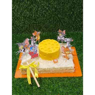 Pillow PINATA CAKE POOH ATM JadulPinata Tom&Jery