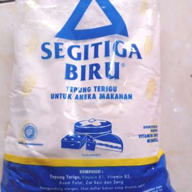 TEPUNG TERIGU SEGITIGA BIRU1kg