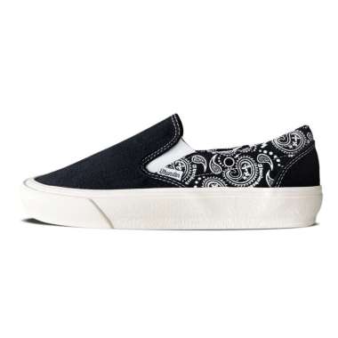 Sepatu Thunderbear - Slip On Voltaire Paisley BW 43