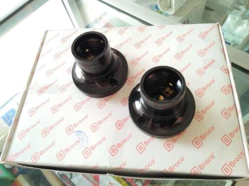 Fitting Lampu Plafon Hitam Broco Tempel