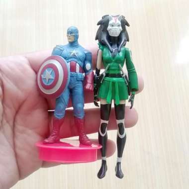 Paket 2 Mainan / Pajangan Figure DC Comics / Justice League Toys Bekas
