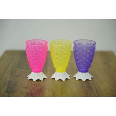 Gelas Plastik - Bentuk Nanas - Gelas Nanas - Gelas Warna Warni - Gelas Anak M