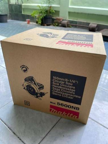 Makita 5600NB Potong Kayu Gergaji Circular Saw